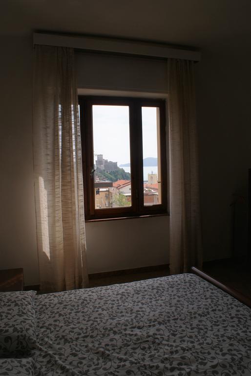 Apartmán Il Terrazzo Sul Castello Lerici Exteriér fotografie